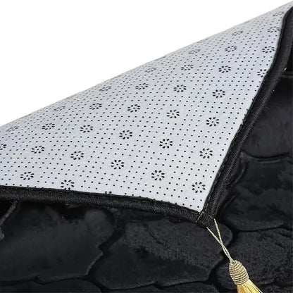 Thick Islamic Prayer Mat – Soft Flannel, Anti-Slip, with Tassels