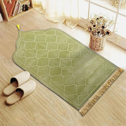 Thick Islamic Prayer Mat – Soft Flannel, Anti-Slip, with Tassels